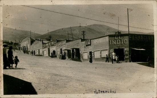 Calle Comercio. Potrerillos, ca. 1930. N° de inventario A3-0099.