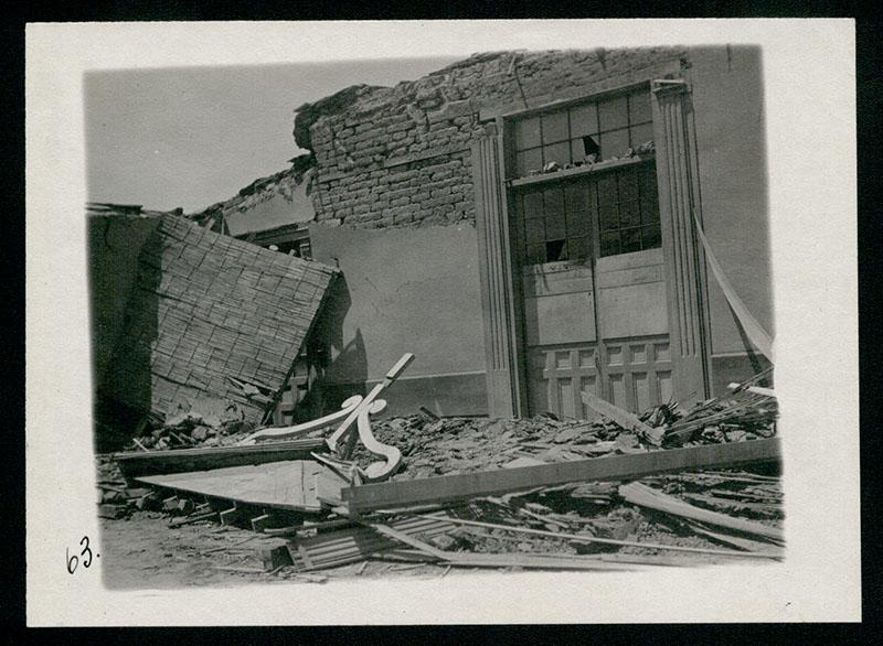 Interior de casa destruida
