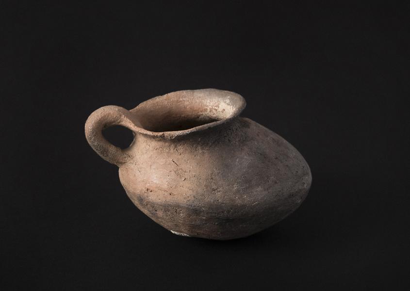 Jarro asimétrico o jarro zapato